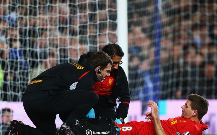 Ливърпул уволни клубния лекар