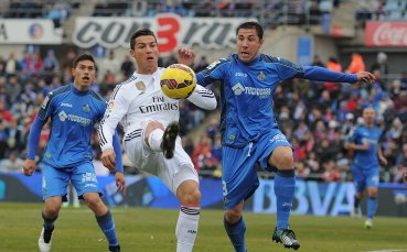 Фиго: Който се съмнява в професионализма на Роналдо, не го познава