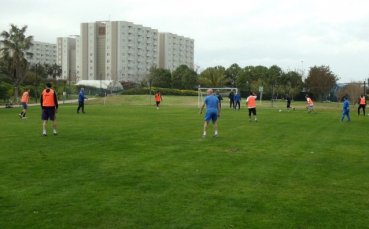 Треньорите на Левски мачкат в демонстративен мач