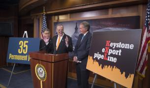 Сенатът на САЩ одобри спорен петролопровод