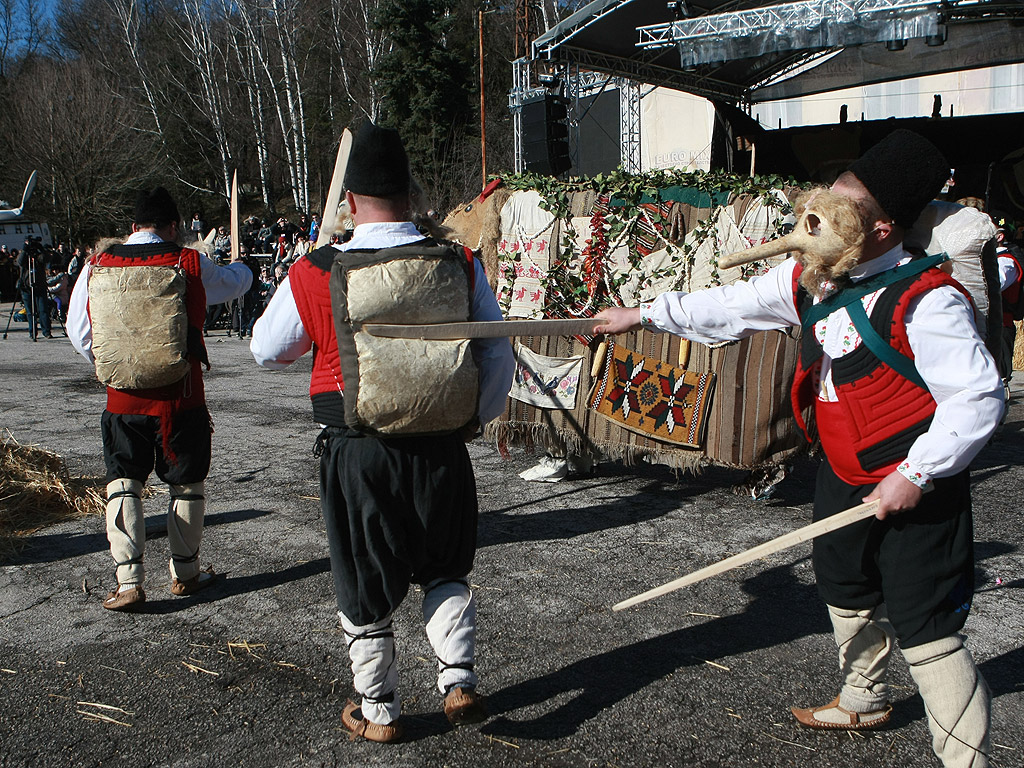 Фестивал Сурва 2015 Перник