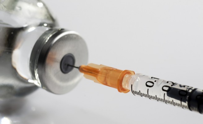 Проблемът с ваксините е административен, не медицински
