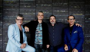 Тим Фарис, Джон Фарис, Андрю Фарис и Кърк Пенгили (от ляво на дясно)