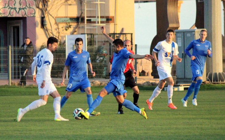 Сърмов с контузия, пътува за Германия