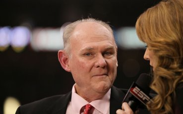 Джордж Карл поема Сакраменто след Мача на звездите