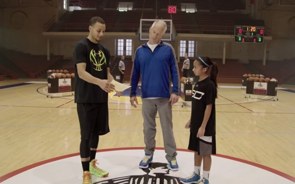 10-годишно момиче победи НБА звезда на тройки (видео)