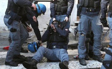 Нов сблъсък между фенове на Фейенорд и полицията в Рим