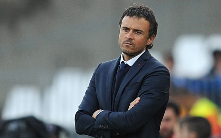 Луис Енрике остава треньор на Барселона и през следващия сезон