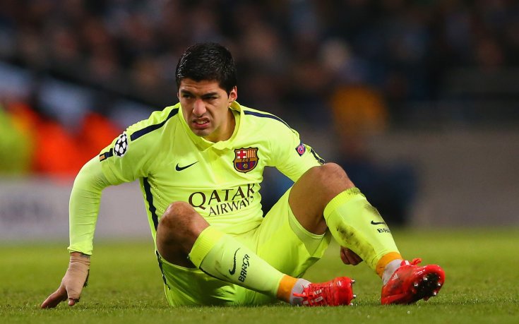 Опита ли се Суарес да захапе Демикелис?