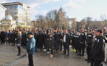 Лудогорец напълни площада в Разград за Трети март