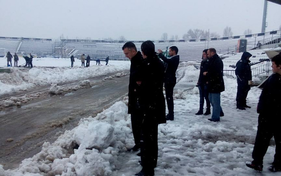 ОФИЦИАЛНО: Пловдивското дерби отложено за понеделник