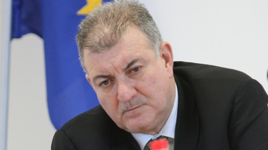 Главният секретар на МВР заяви, че има ранен, но той не е Димитър Стоянов