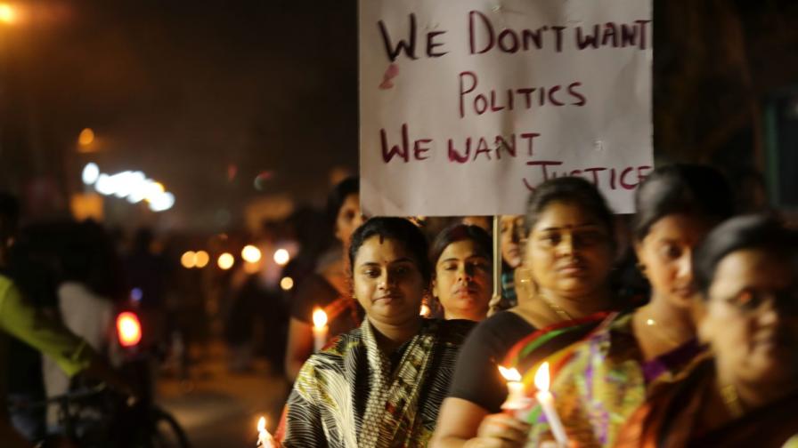 Стотици излязоха на протест срещу поредно брутално изнасилване в Индия