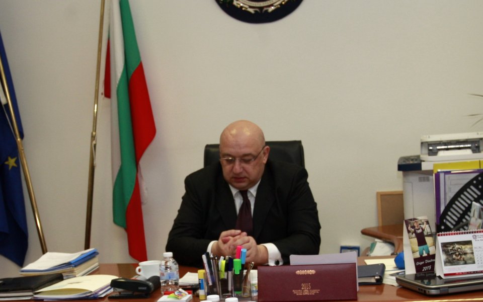 Кралев: Министерството няма да плати глобата на щангите