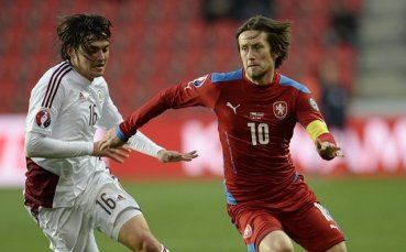 Чехия се измъкна в края, но само за хикс с Латвия