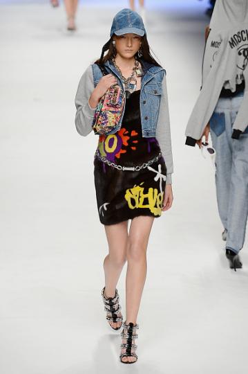 Ревю на Moschino