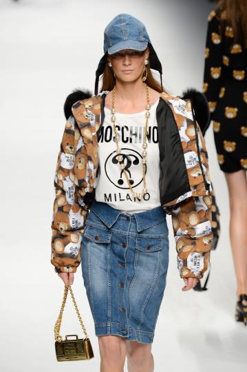 Ревю на Moschino