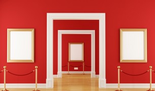 Голи пред изкуството