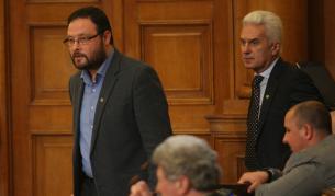 "Атака" иска отпадане на задължителните ваксини