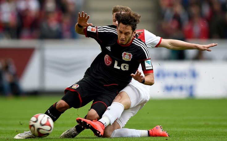 Байер изпусна успеха, Хамбургер с важна победа