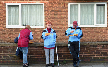 Тикнаха готвача на Астън Вила зад решетките