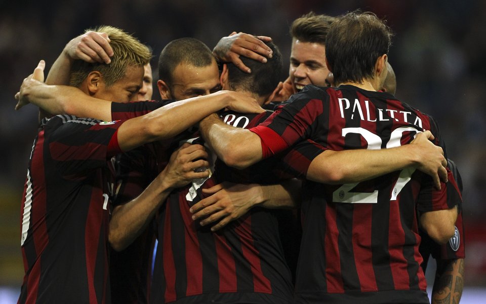 Милан пое въздух срещу Рома