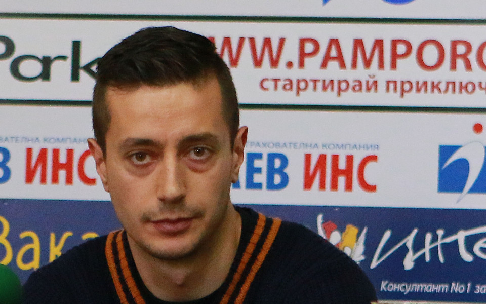 Константинов включи Мартин Божилов в състава на България