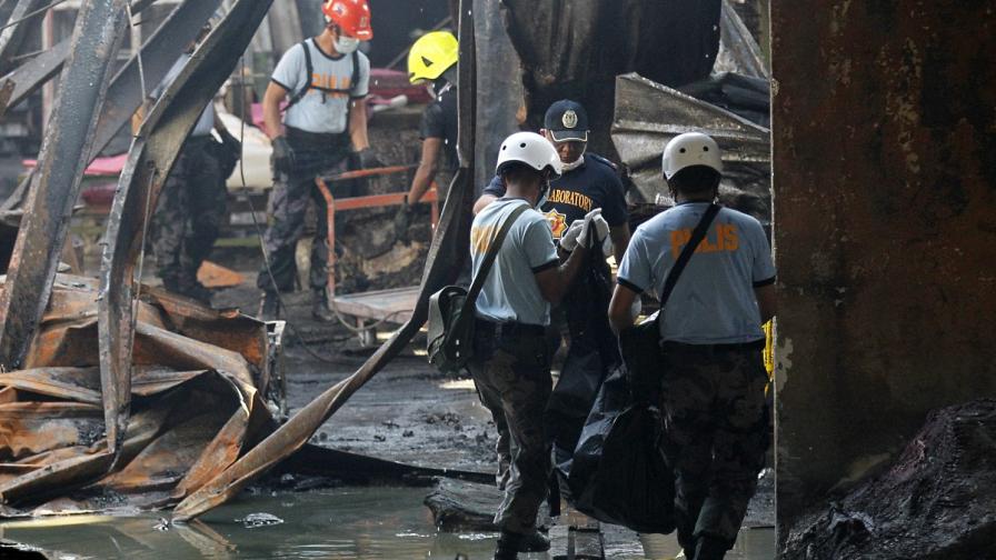 Броят на загиналите при пожара във фабрика в Манила скочи на 72