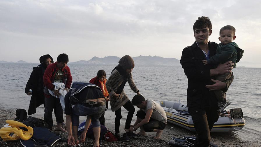 ООН: Милион мигранти са пристигнали в Европа по море