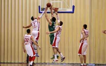 Балкан нанесе удар по Лукойл на финалната права