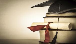 Прекратиха преподавателската дейност на Величко Адамов