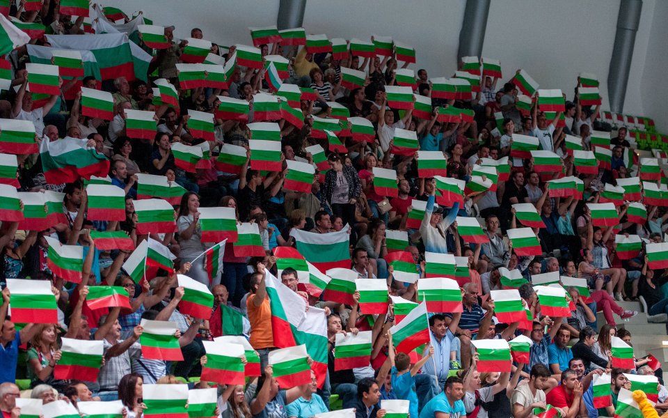 България загуби от Полша в първия си мач от турнира Гран При