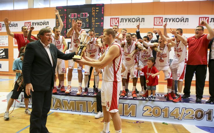 Без Лукойл в Еврокъп, Арис на Везенков ще играе