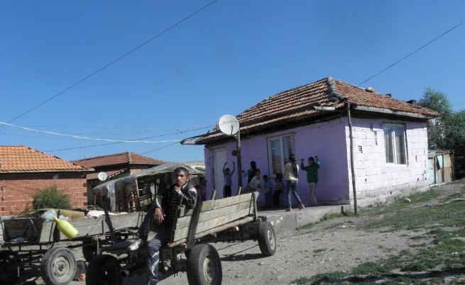 Калфин: Корените на проблема в Гърмен са в бедността
