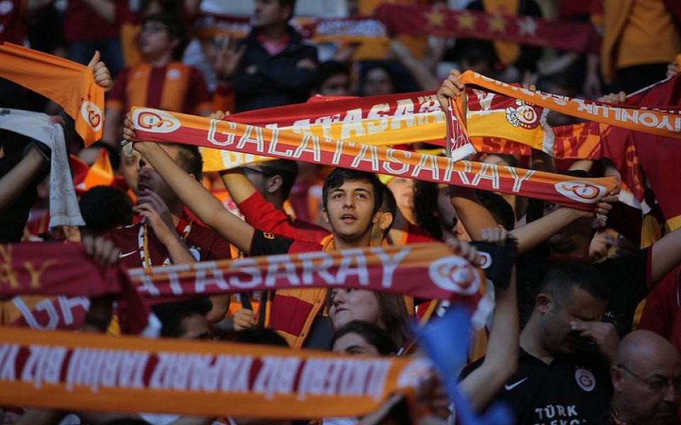 Галатасарай щял да обжалва наказанието си от УЕФА