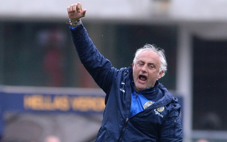 Верона предложи нов договор на Мандорлини