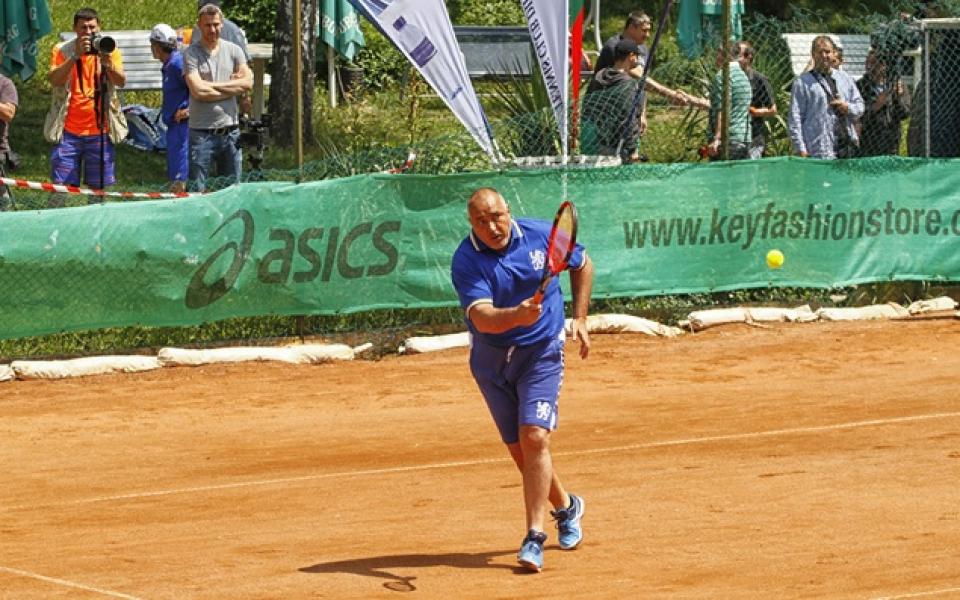 Бойко Борисов и Любо Пенев стартираха с победа на тенис турнир