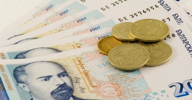 Надбавката в заплатите за клас прослужено време скара депутатите в