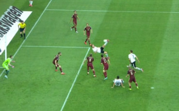 ВИДЕО от първото полувреме на Русия - Австрия