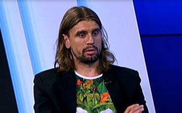Защитник на ЦСКА захвърли патериците