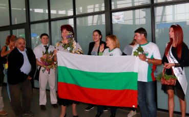 СНИМКИ: Посрещането на медалистите ни от Баку