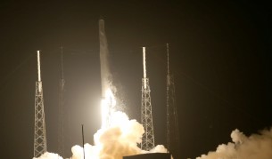 Още не са открили причина за инцидента с "Фалкон-9"