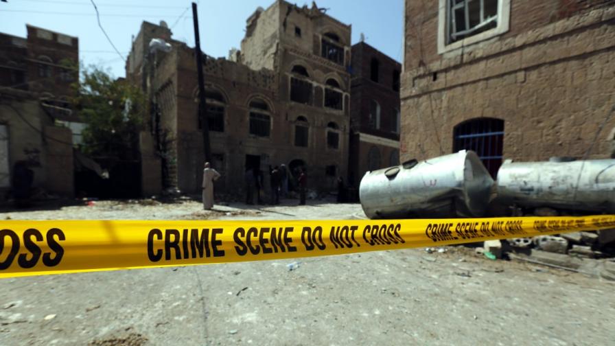 Кола бомба избухна край джамия в Йемен