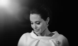 Анджелина Джоли