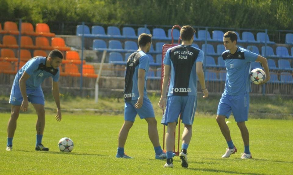 Георги Костадинов тренира с Левски1