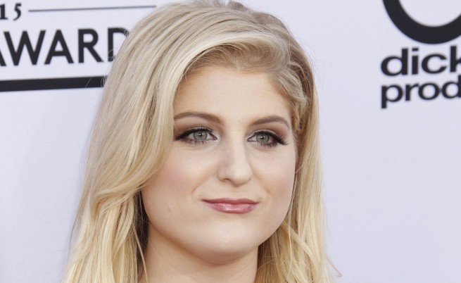 Меган Трейнър подновява концертите си