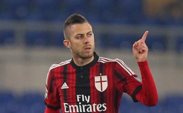 Ливърпул шашка Милан с оферта за Менес