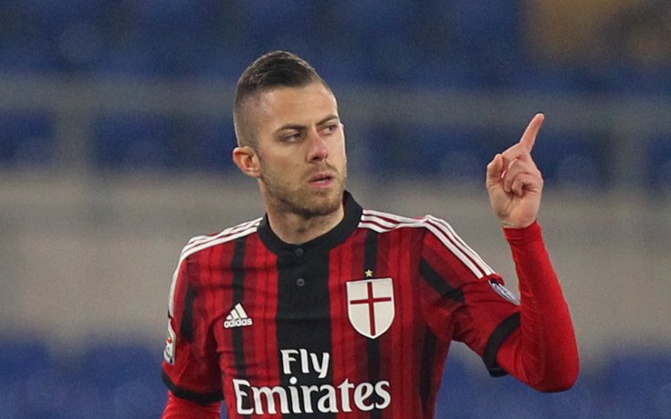 Ливърпул шашка Милан с оферта за Менес