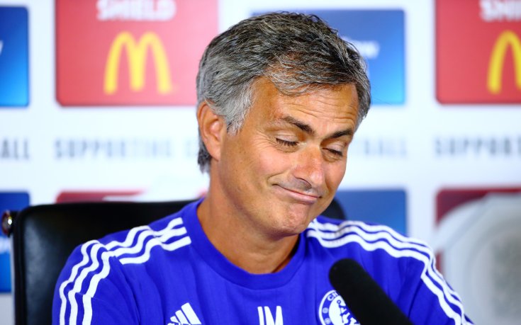 Ключови фигури в Челси надигат бунт срещу Моуриньо