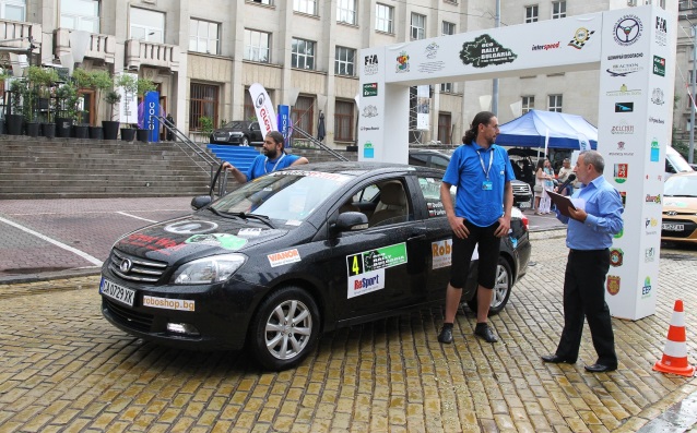 Най-успешният български екипаж в Световния еко рали шампионат Калин Дедиков